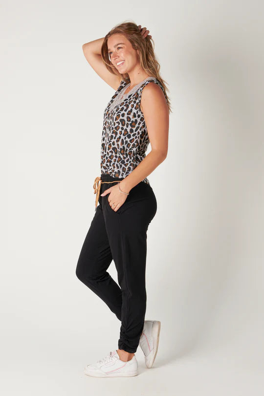 Piping Detail Dress Pant