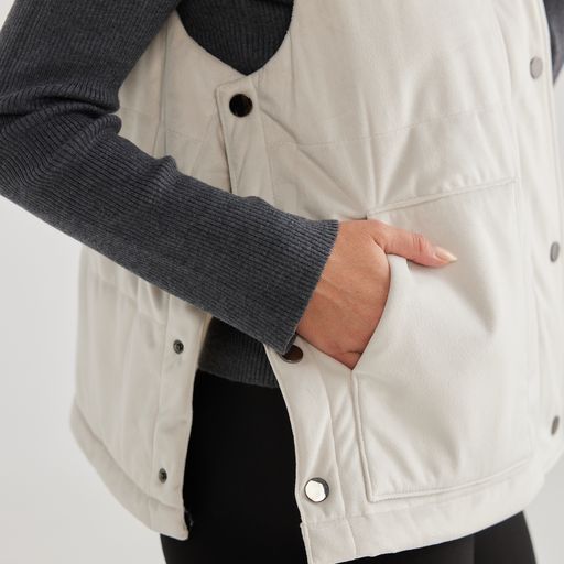 Elmhurst Vest